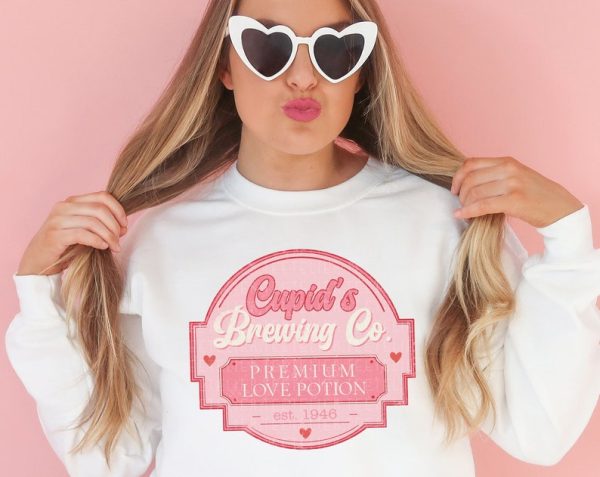 Cupid's Brewing Co Sweatshirt Valentines Day Sweatshirts Retro Groovy Valentine's Day Shirt V-Day Gift For Her VDay Sweaters For Girls VLT1071