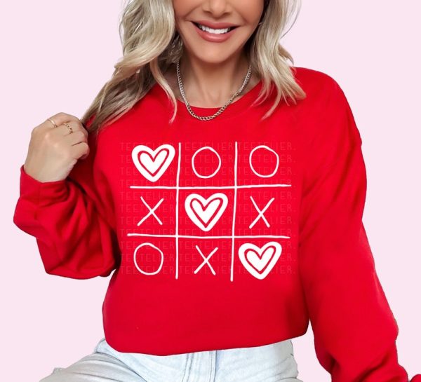 Valentines Day Sweatshirt Tic Tac Toe Sweatshirt Valentine's Day Shirt Womens Galentines Day Heart Shirt Cute Valentines XOXO Sweatshirt VLT1067