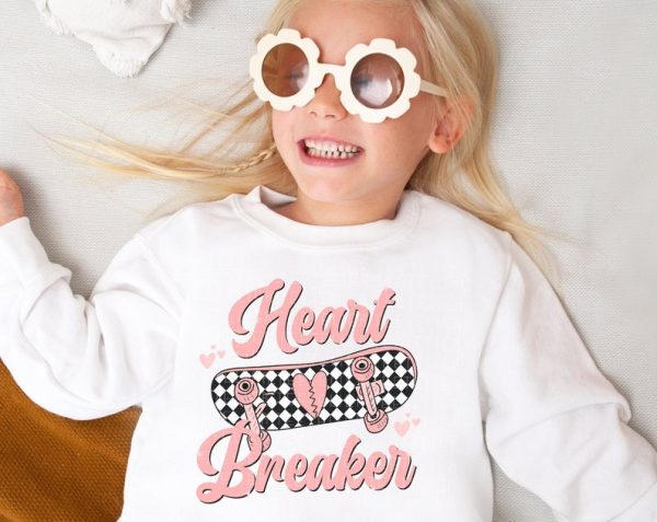 Valentines Day Sweatshirts Heart Breaker Sweatshirt Retro Groovy Skateboard Valentine Day Shirt V-Day Gift For Her VDay Sweaters For Girls VLT1029