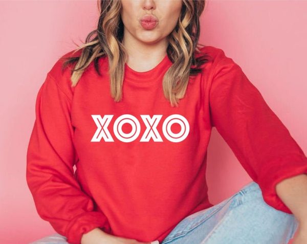 Valentines XOXO Shirt Womens Valentines Day Sweatshirt Valentines Day Sweatshirt Heart Shirt Valentines Day Shirt XOXO Shirt Vday Gift VLT1025